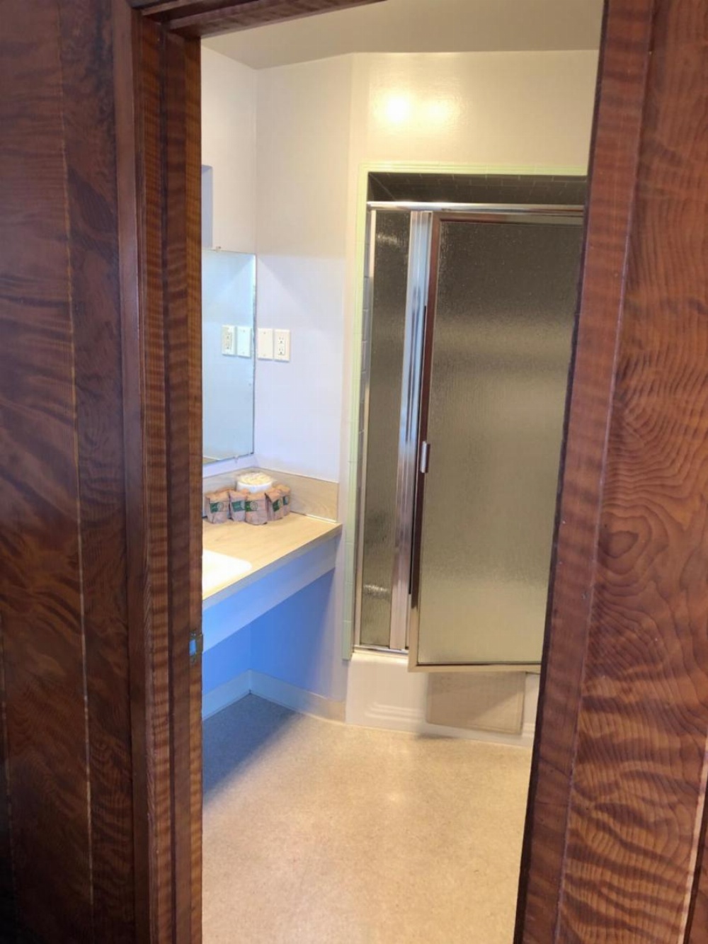 Room image 5